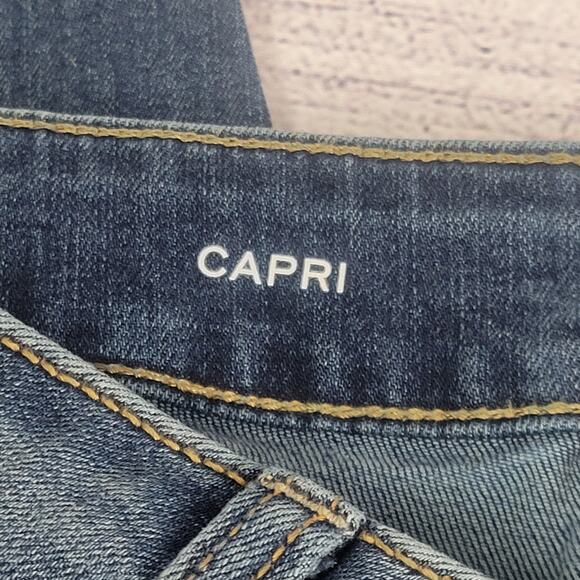 St. John's Bay Capri Jeans Size 4 - Picture 7 of 12